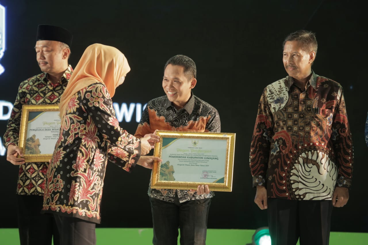 Pemerintah Kabupaten Lumajang Mendapatkan Penghargaan 