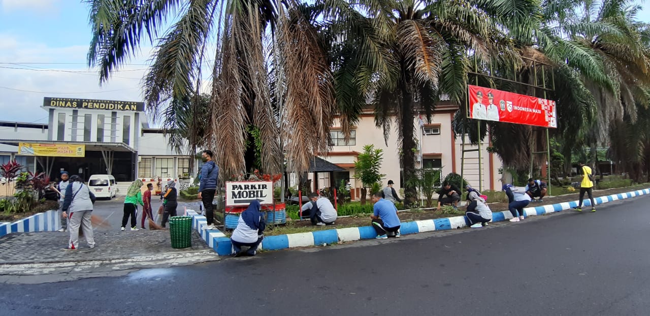 KEGIATAN WORLD CLEAN UP DAY INONESIA (WCDI) dengan tema 