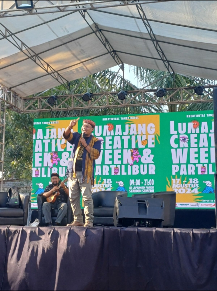 Talkshow Dalam Acara Lumajang Creative Week 2024