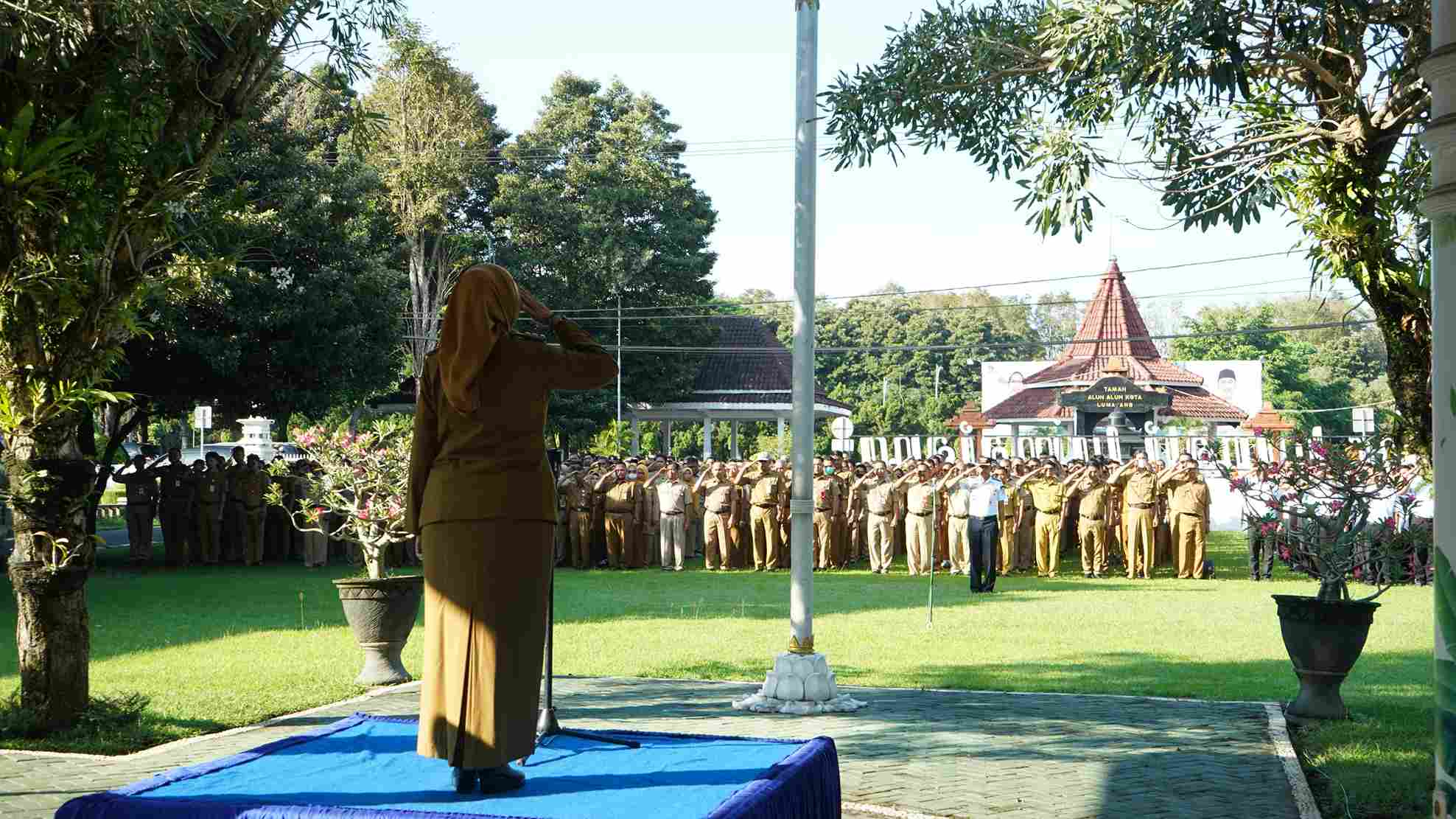 Dinas Pariwisata Mengikuti Apel Perdana di Pemkab Lumajang